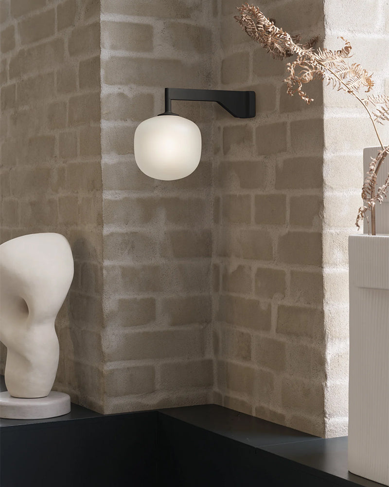 Rime - Black wall lamp