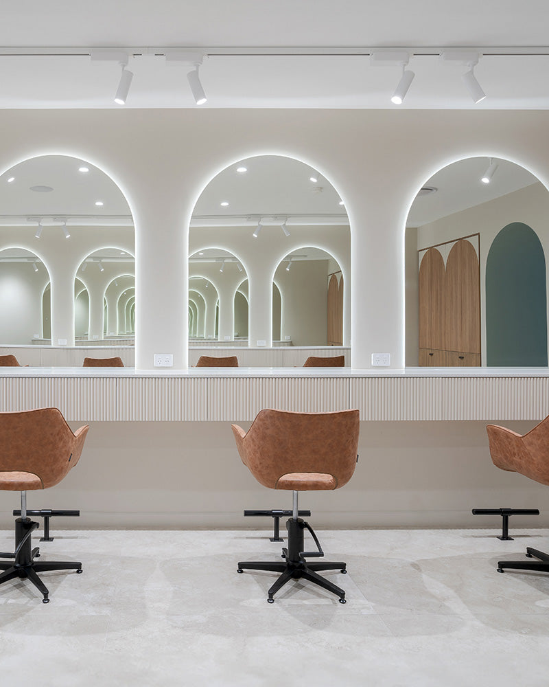 Arch LED II - Wall mirror with LED lighting